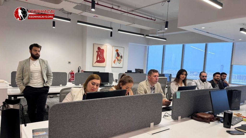 Đội ngũ IT chịu trách nhiệm an ninh trực tuyến cho KEONHACAI